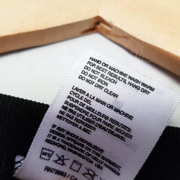 Helly Hansen Woman’s M LIFA Long Sleeve Crew Base Layer Top Black Ski Hiking Dry - Picture 10 of 16